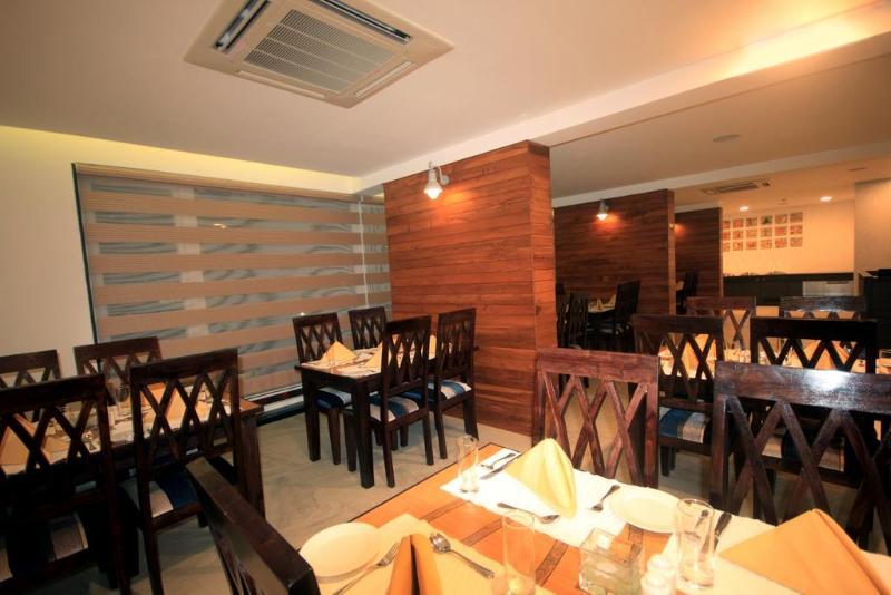 Hotel The Fern Residency, Miramar Panaji Exterior foto